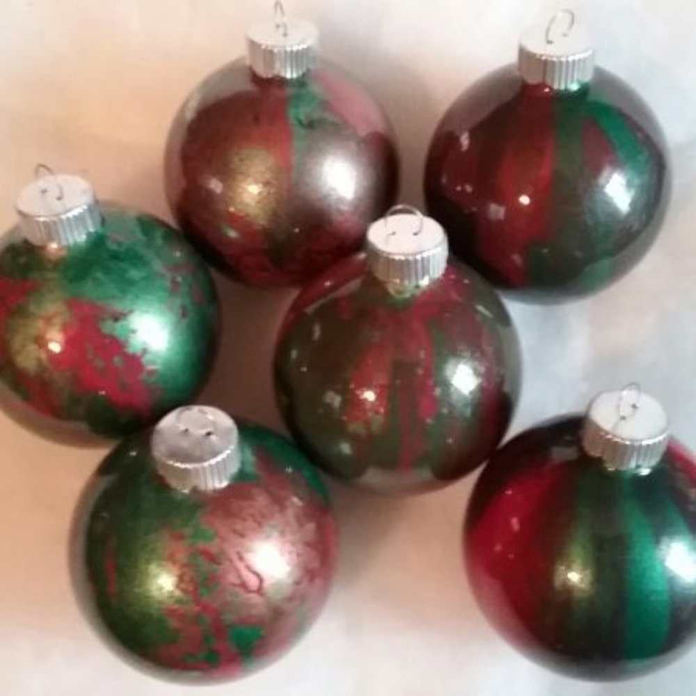 Set of 6 Hand-dripped Christmas ornaments